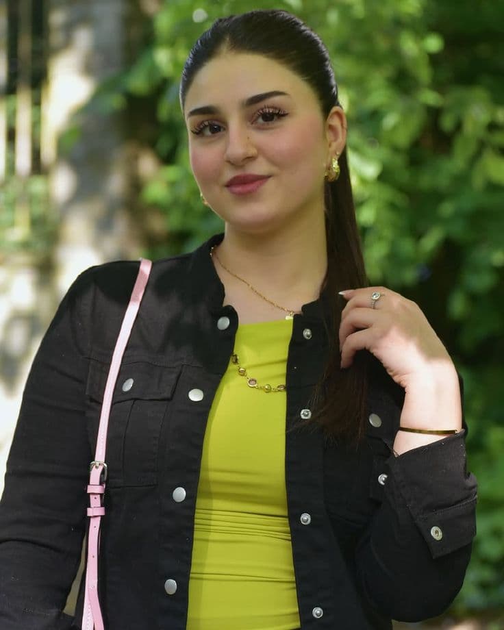 Hina Khan - escort photo 2 in Dubai