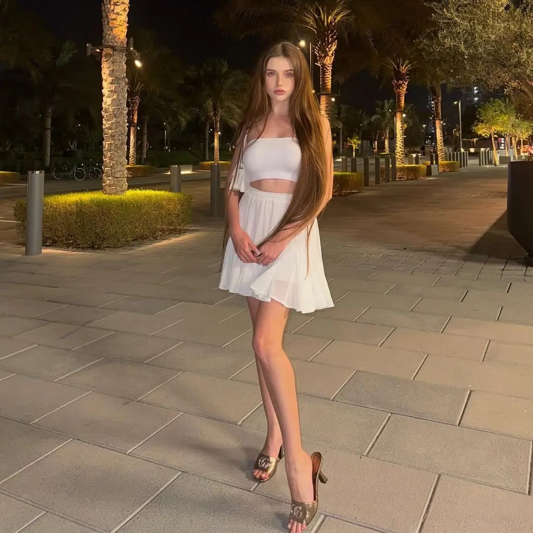 Sulie - escort photo 4 in Dubai