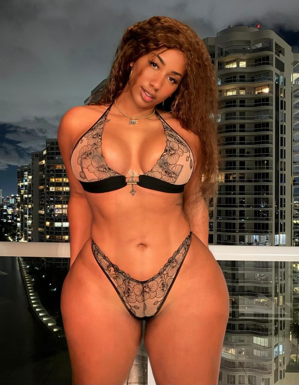 Lyne Alicia - escort photo 4 in Dubai