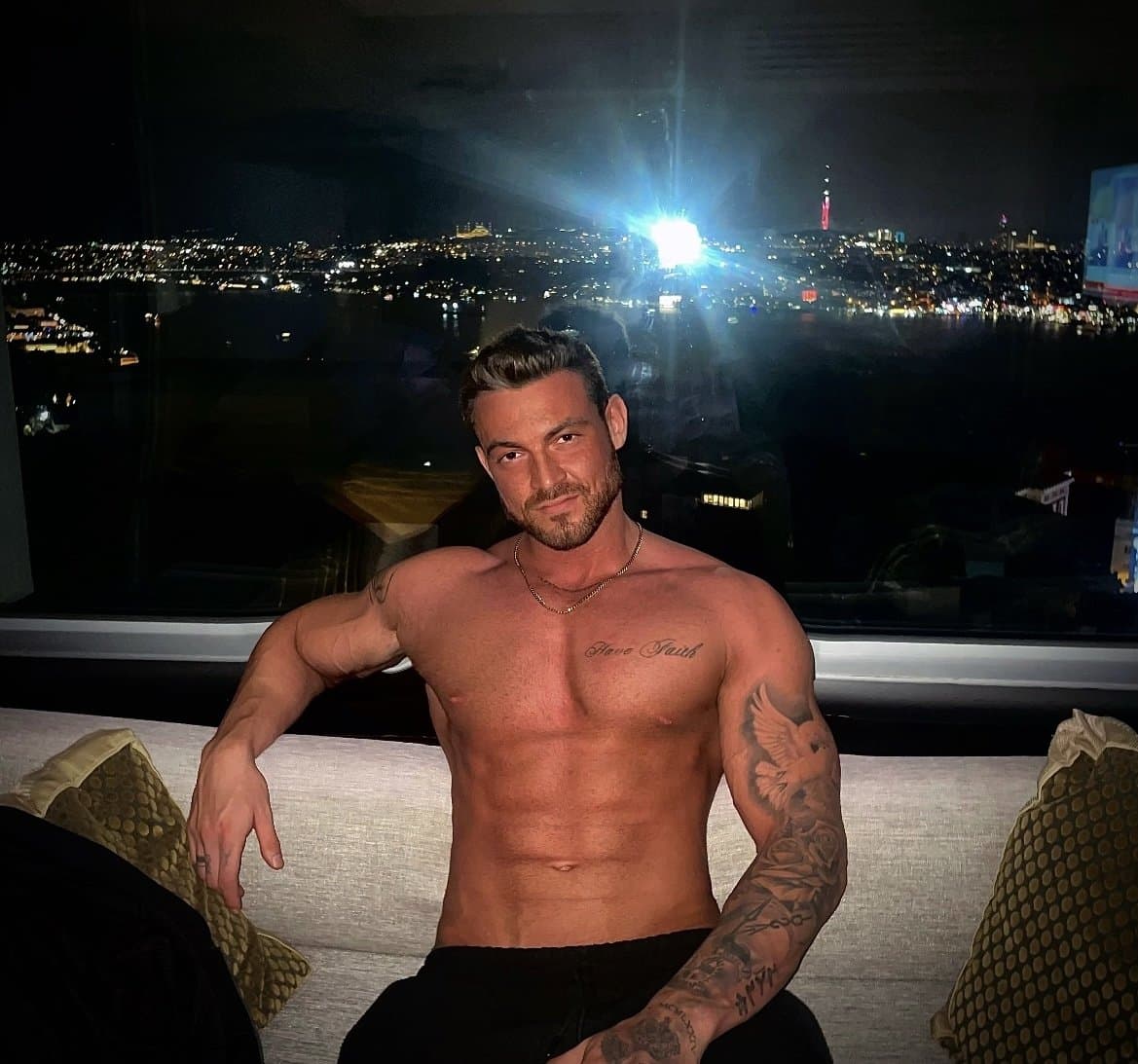 Mustafa Gungorz - escort photo 10 in Dubai