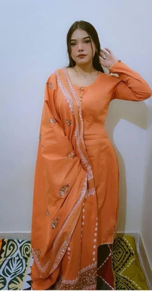 Hania Khan - escort photo 3 in Dubai