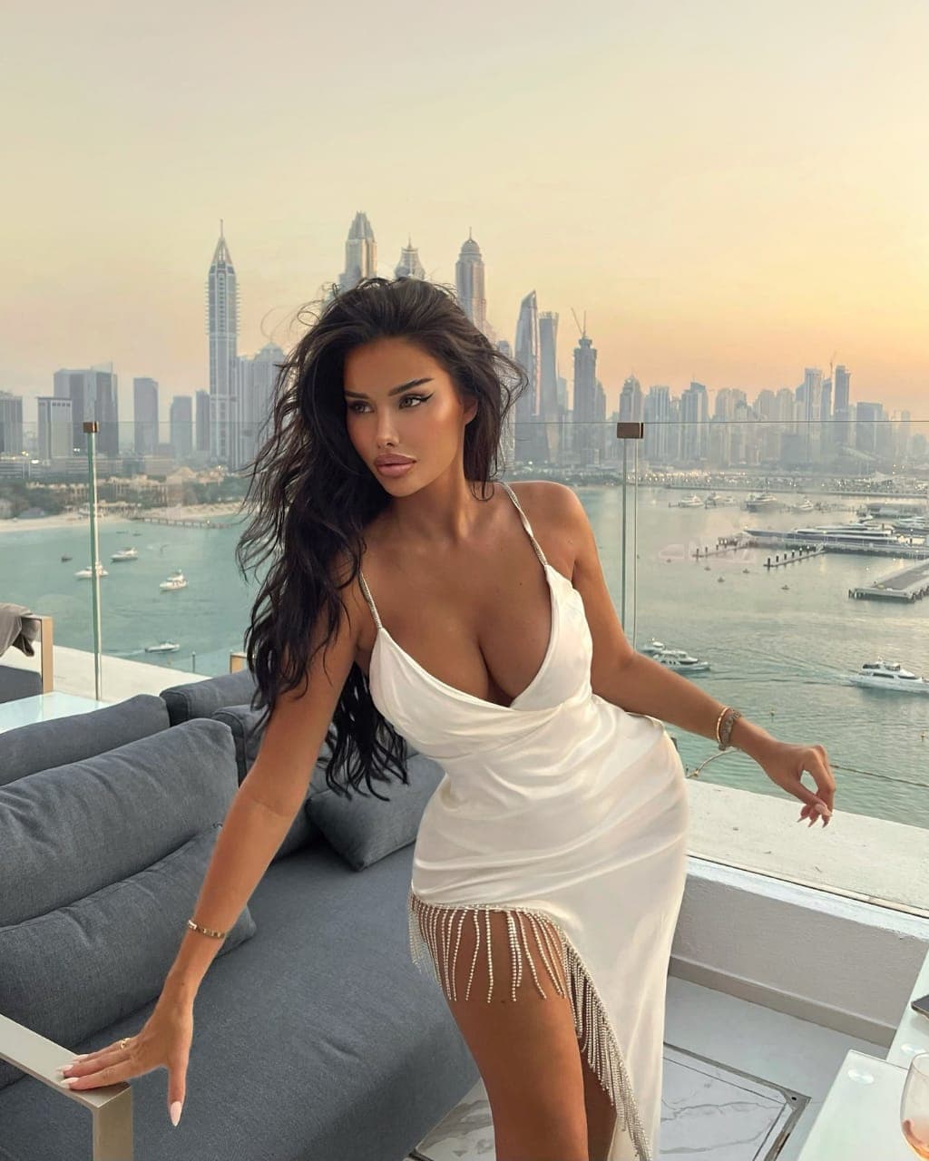 Holly - фото эскорт 23 в Dubai