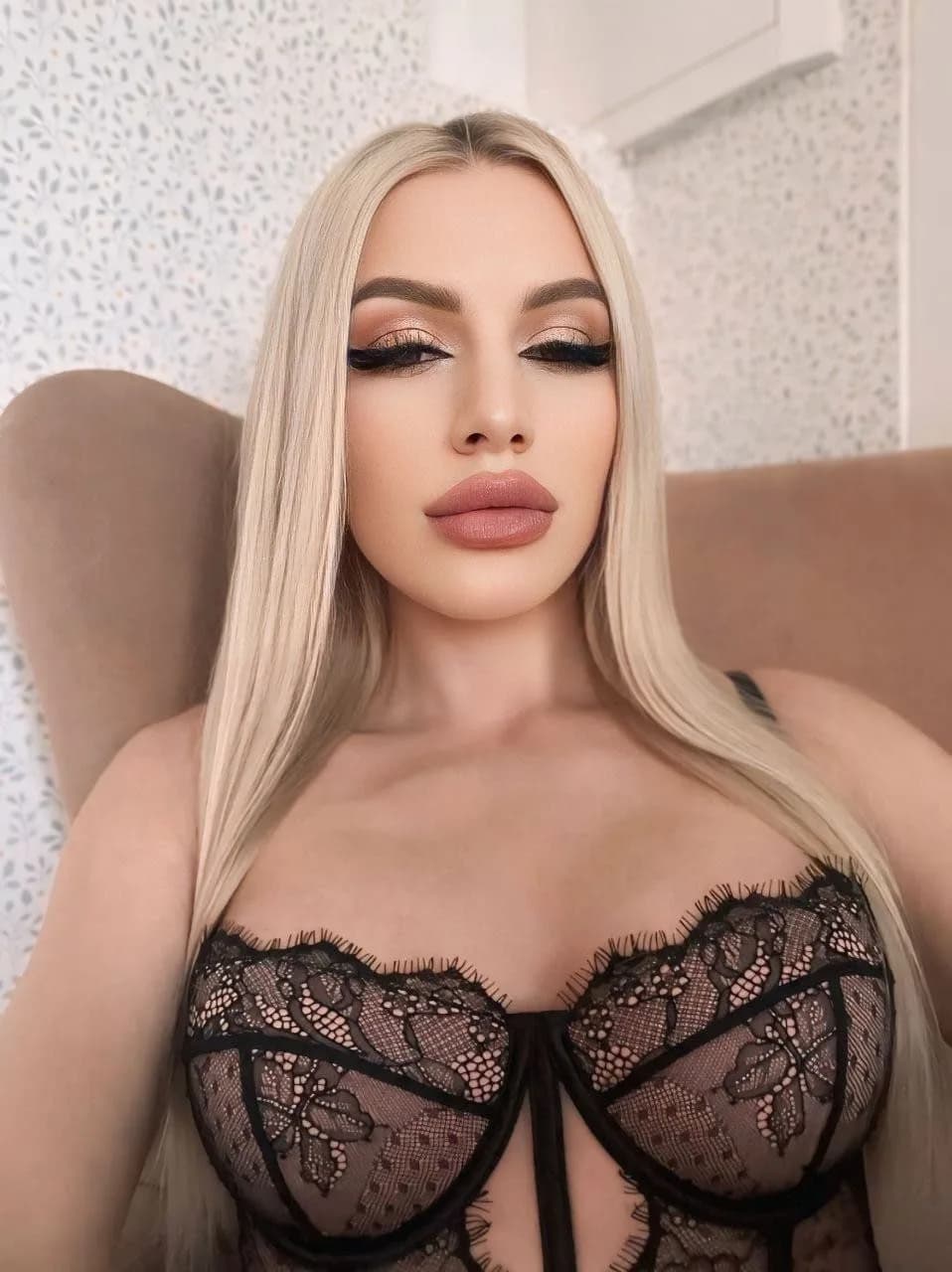 Nika - фото эскорт 1 в Dubai