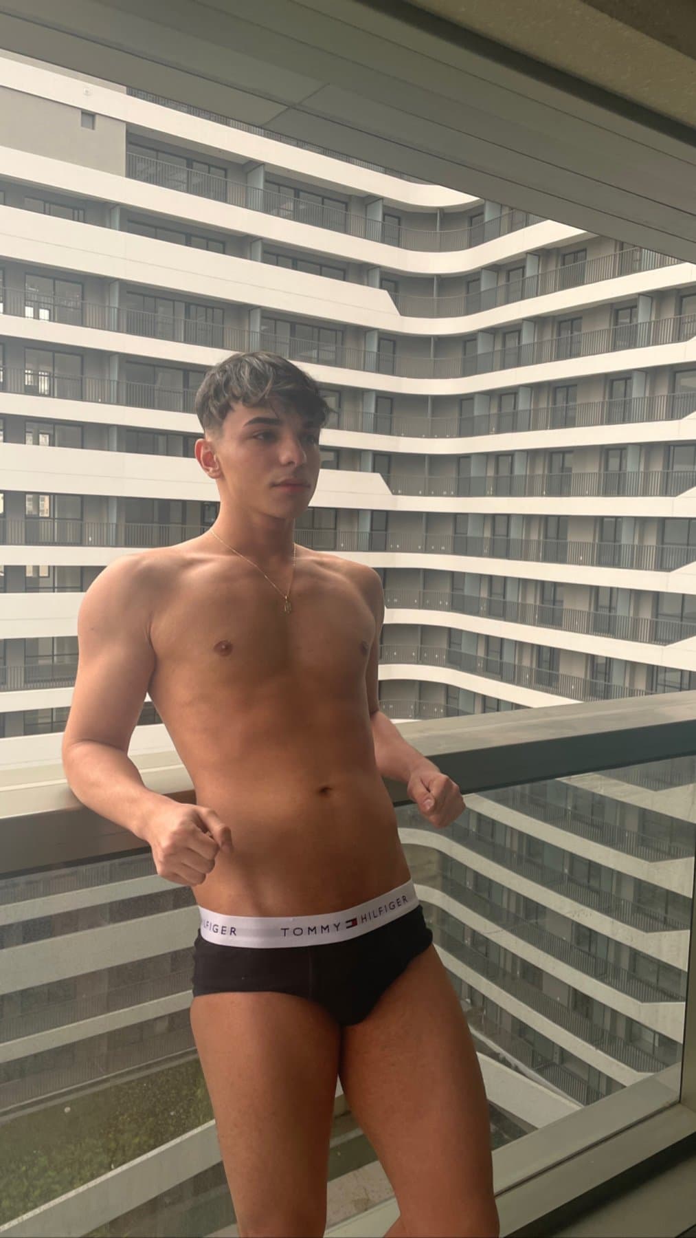 Gui Ferrer - escort photo 8 in Dubai