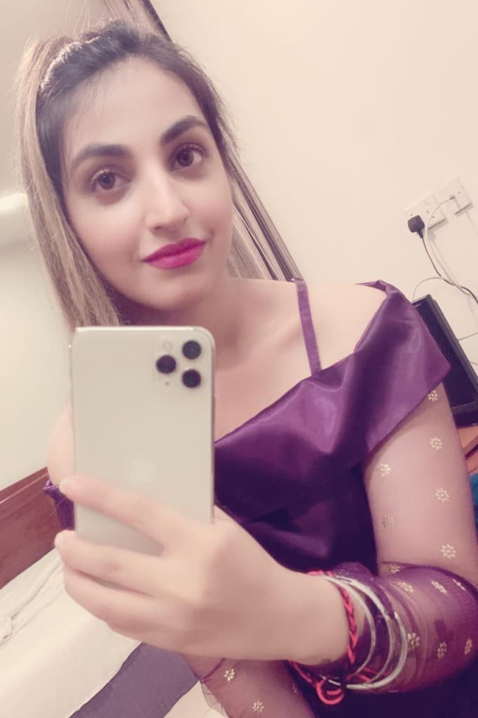 Laila - escort photo 18 in Dubai