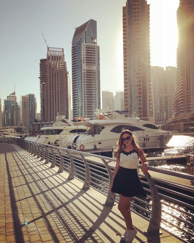 Kira age 21 - escort photo 3 in Dubai