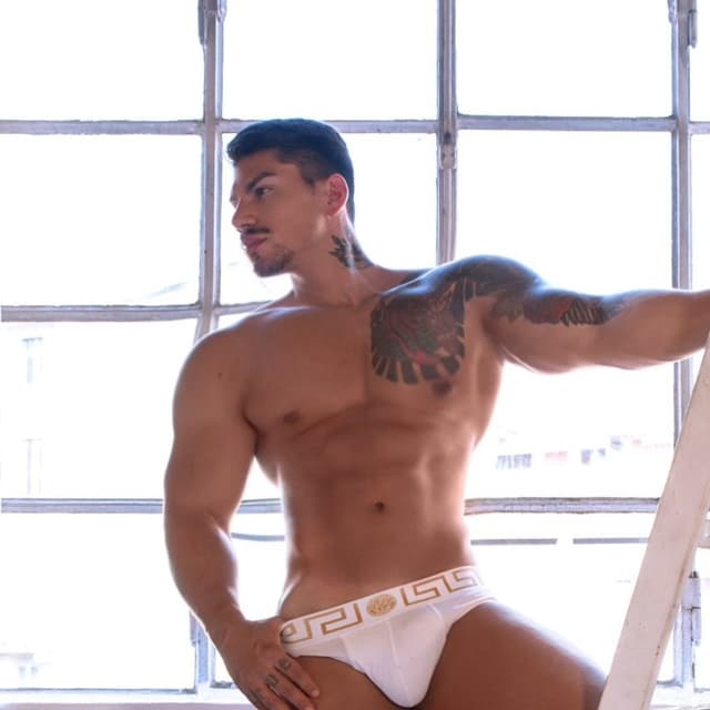Pedro Hot