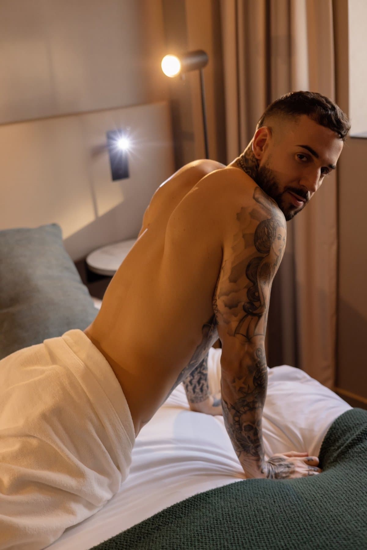 Pedro - escort photo 8 in Dubai