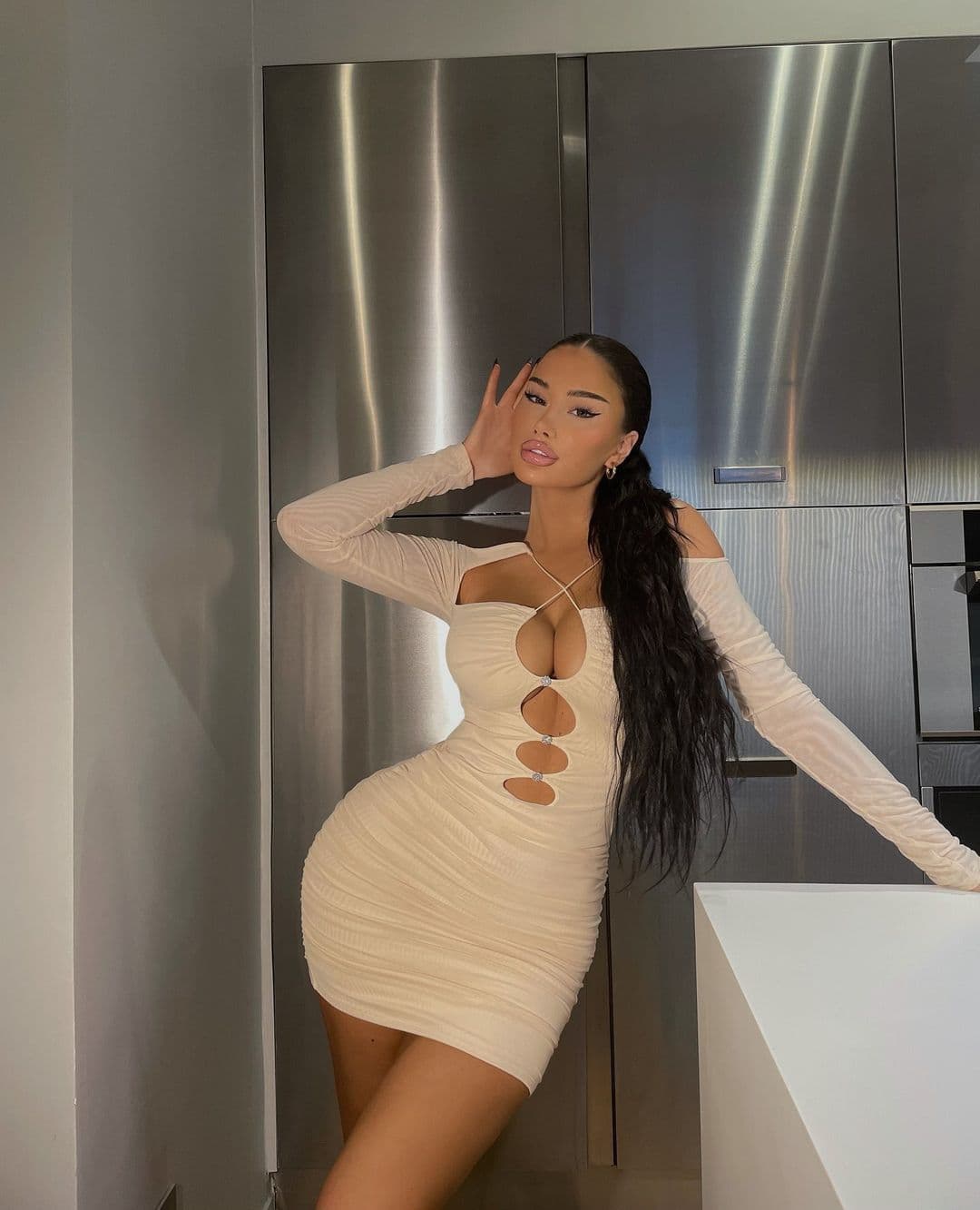 Holly - фото эскорт 1 в Dubai