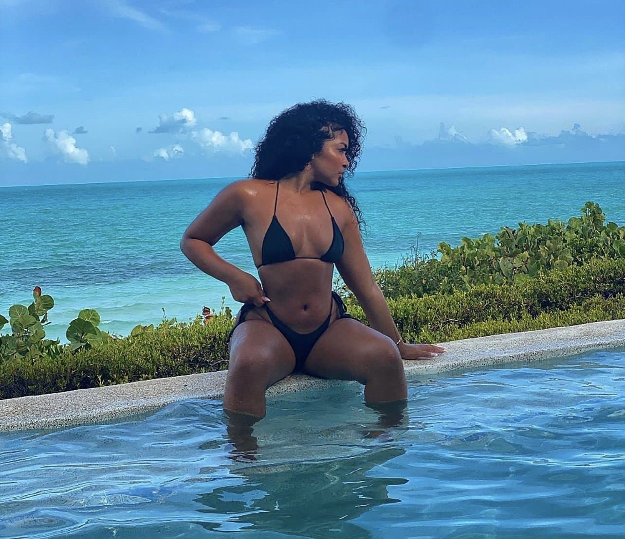 Kylie - фото эскорт 3 в Dubai