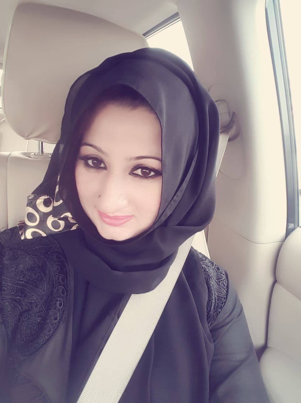 Shruti - фото эскорт 3 в Dubai