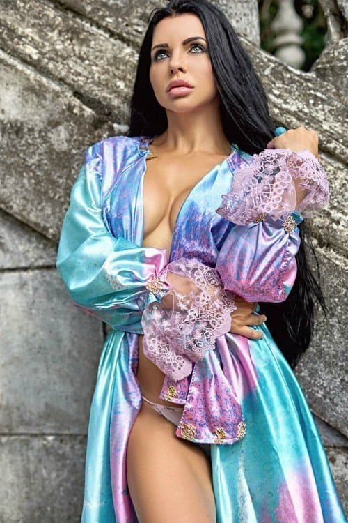 Hanna - escort photo 5 in Dubai