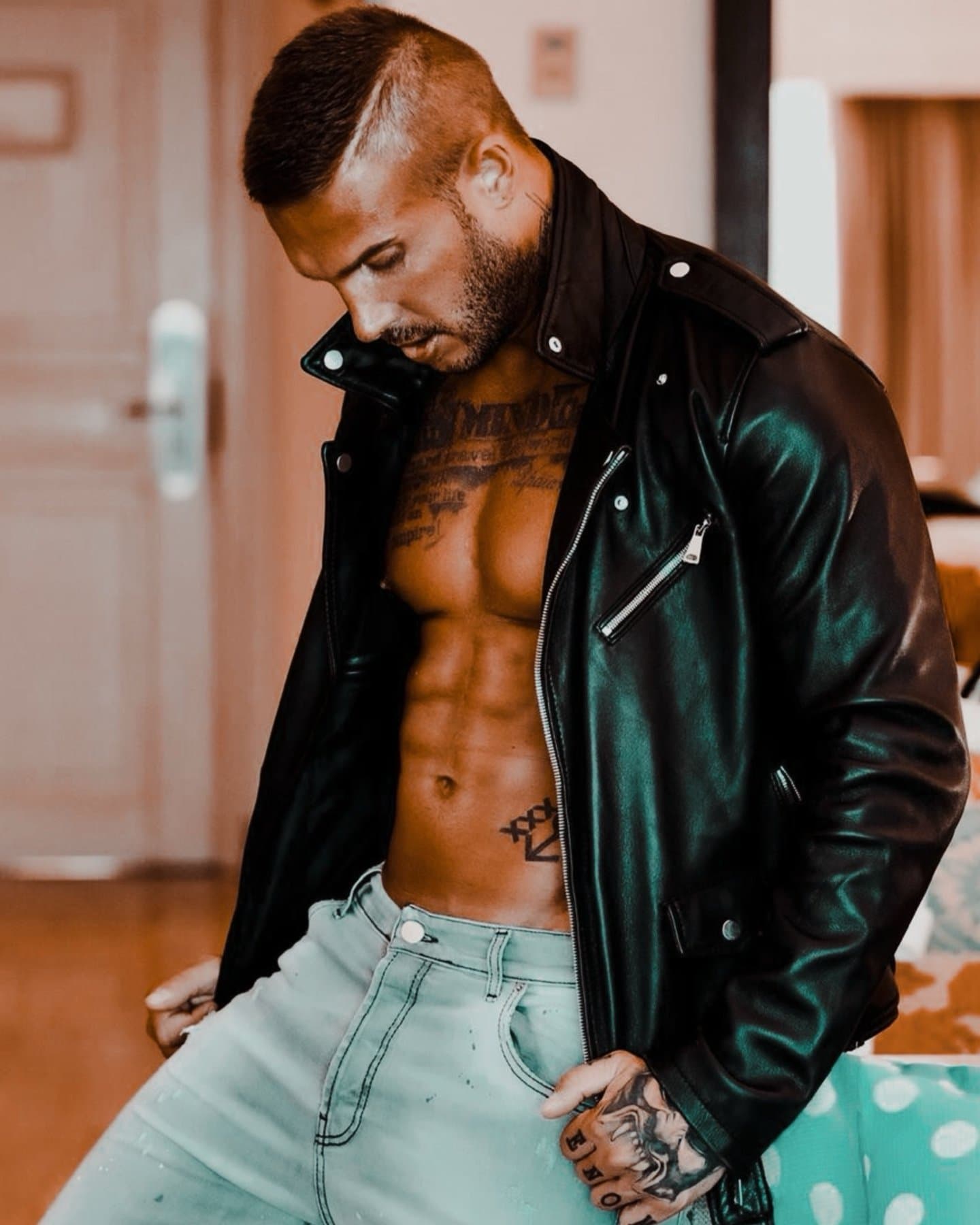 Kristian 4gilrs - escort photo 9 in Dubai