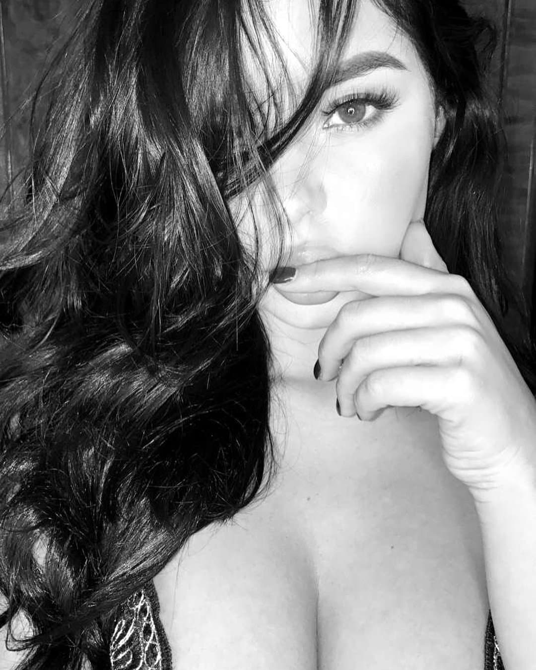 Tahereh - фото эскорт 16 в Dubai