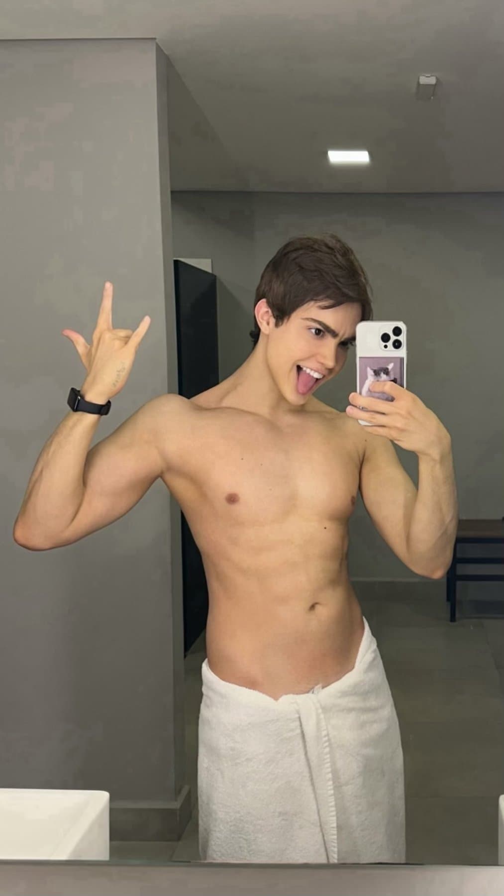 Alex - escort photo 6 in Dubai