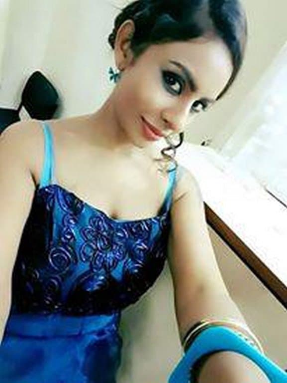 SAKSHI-indian Escorts - фото эскорт 32 в Dubai