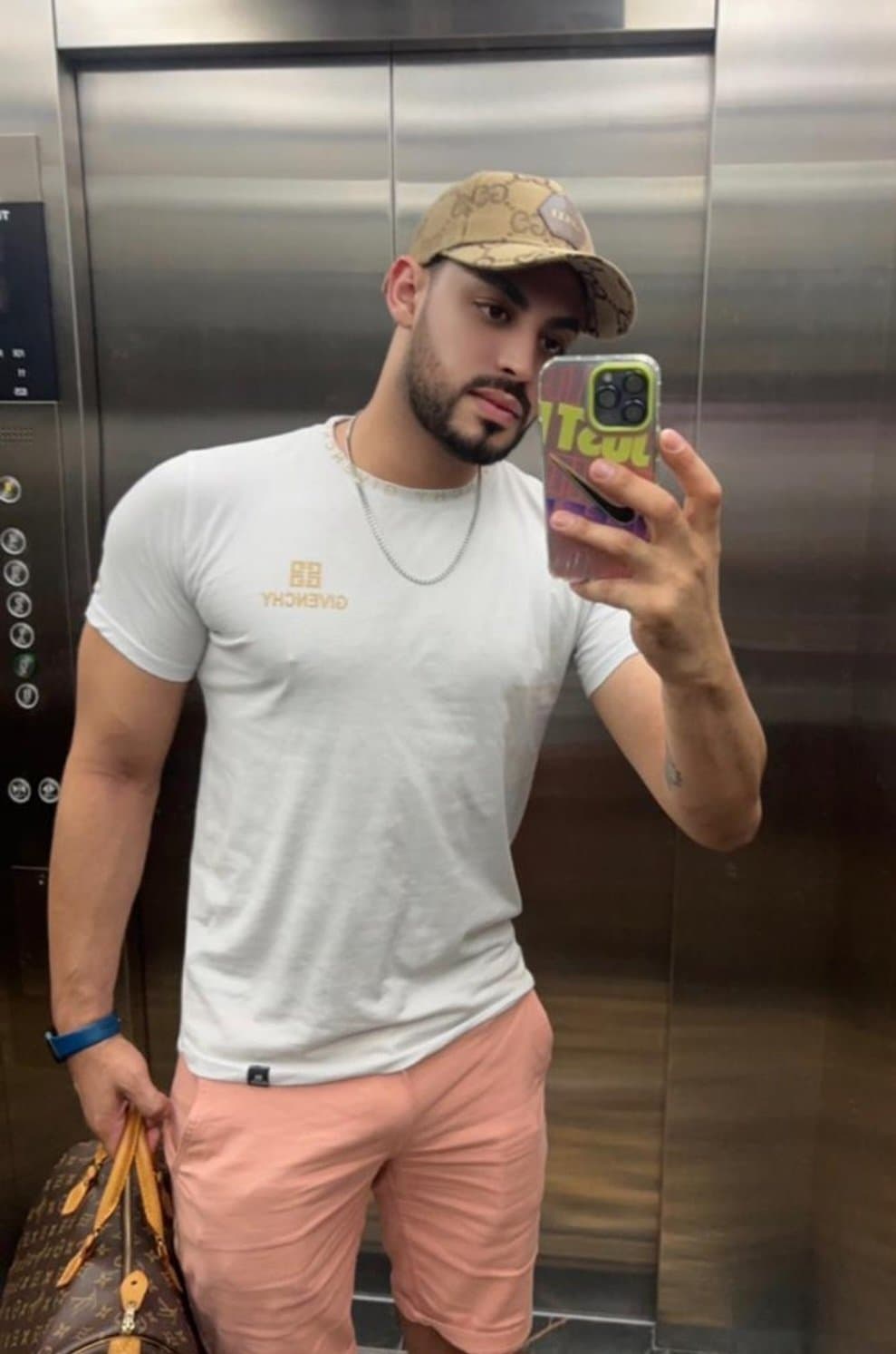 Alex - escort photo 9 in Dubai