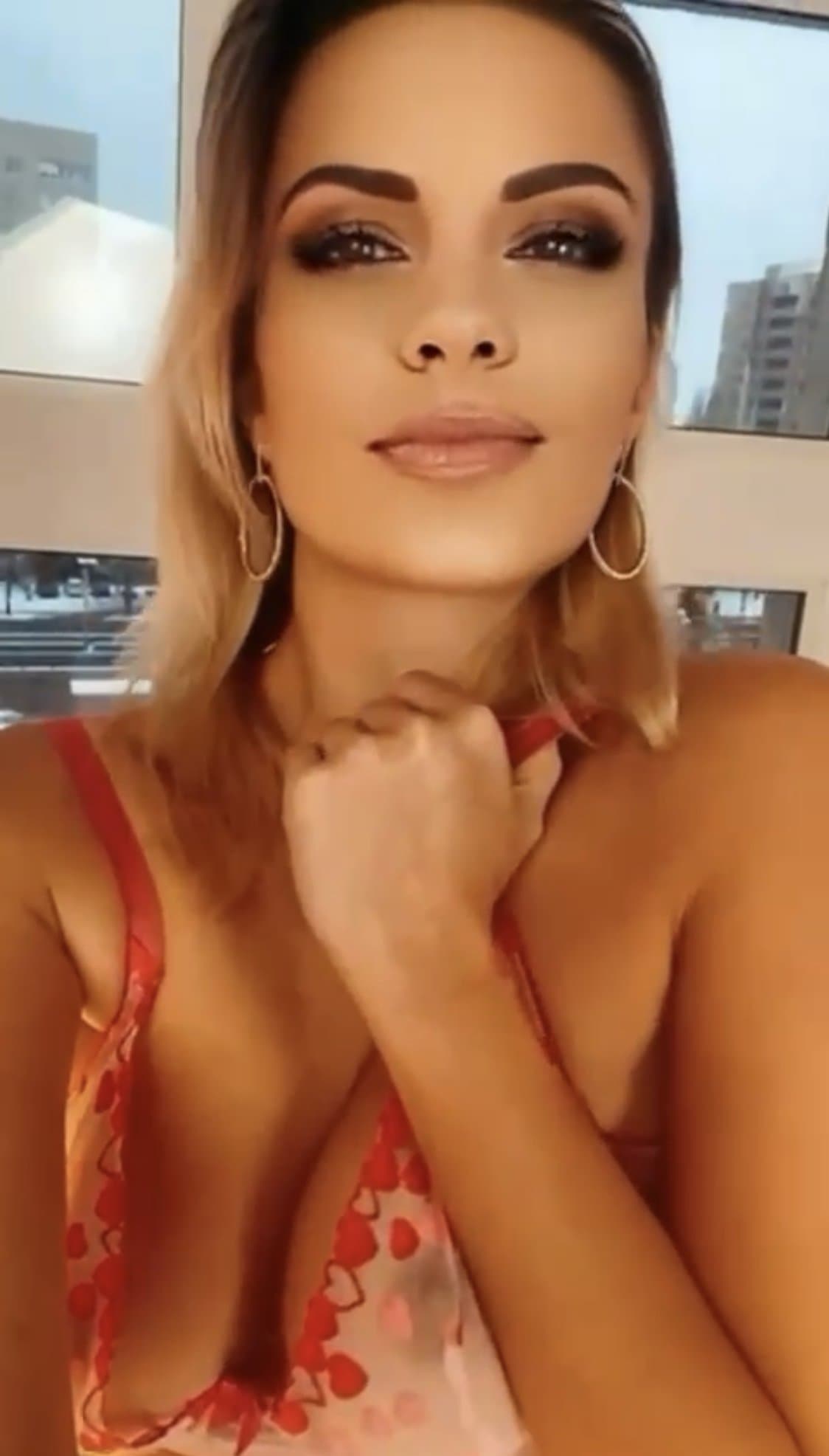 Arianna - фото эскорт 9 в Dubai