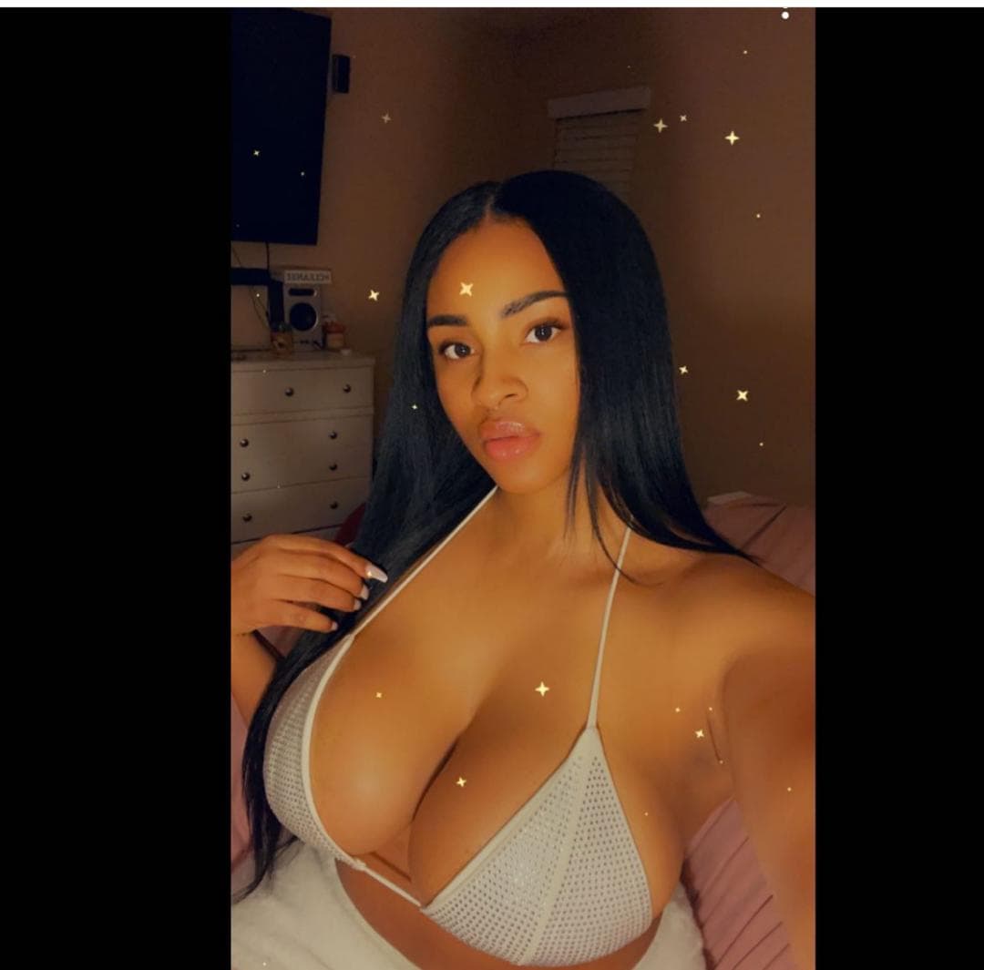 Vanessa - escort photo 2 in Dubai