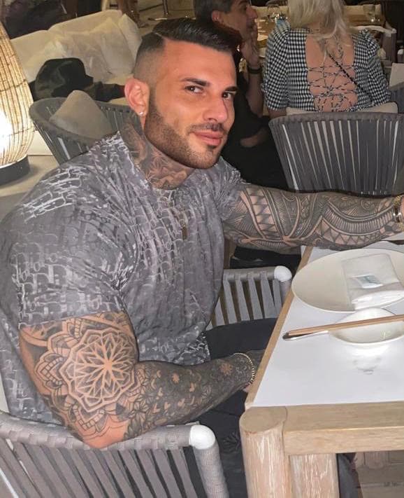 Gianluigi volti XXL - escort photo 3 in Dubai