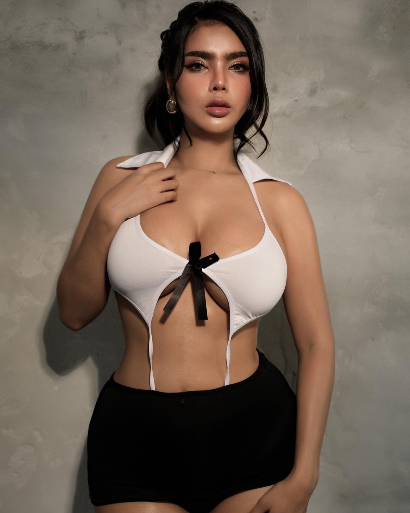 Mina - escort photo 8 in Dubai