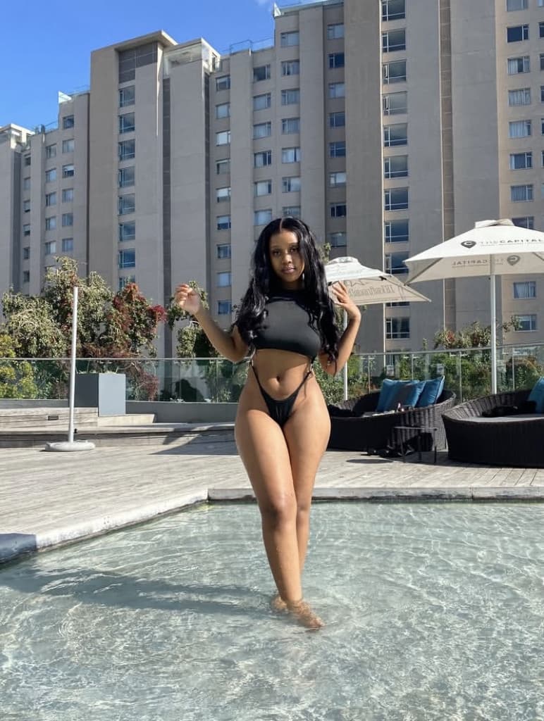 Ivy - escort photo 3 in Dubai