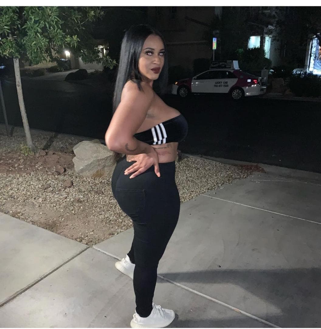 Vanessa - escort photo 4 in Dubai