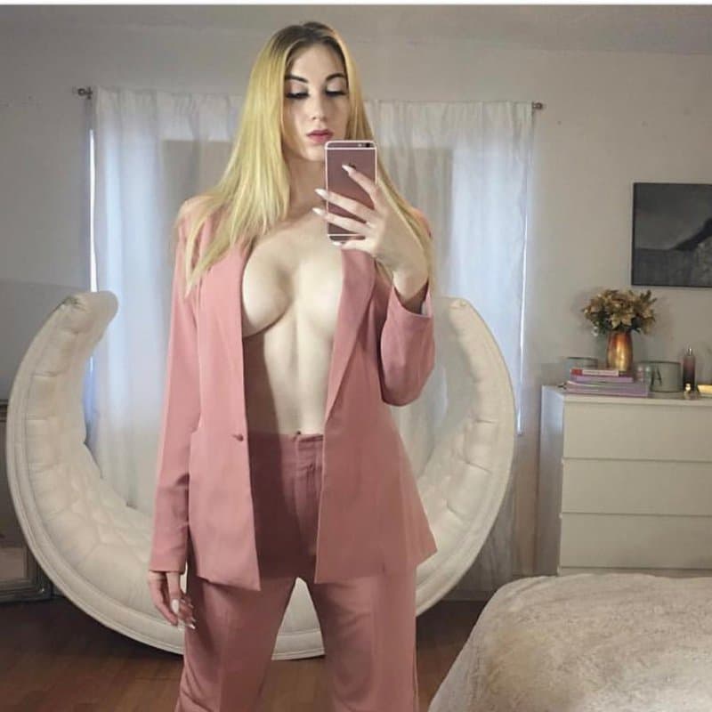 Paris - фото эскорт 2 в Dubai