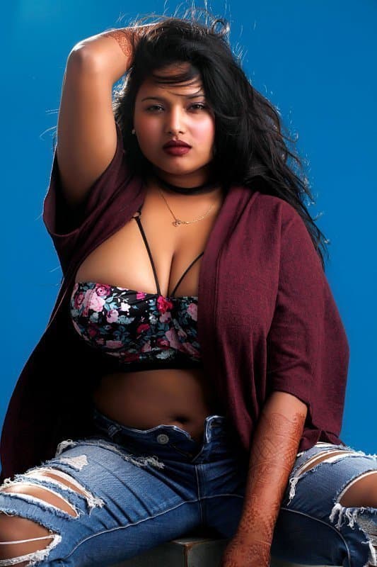 Komal - фото эскорт 6 в Dubai