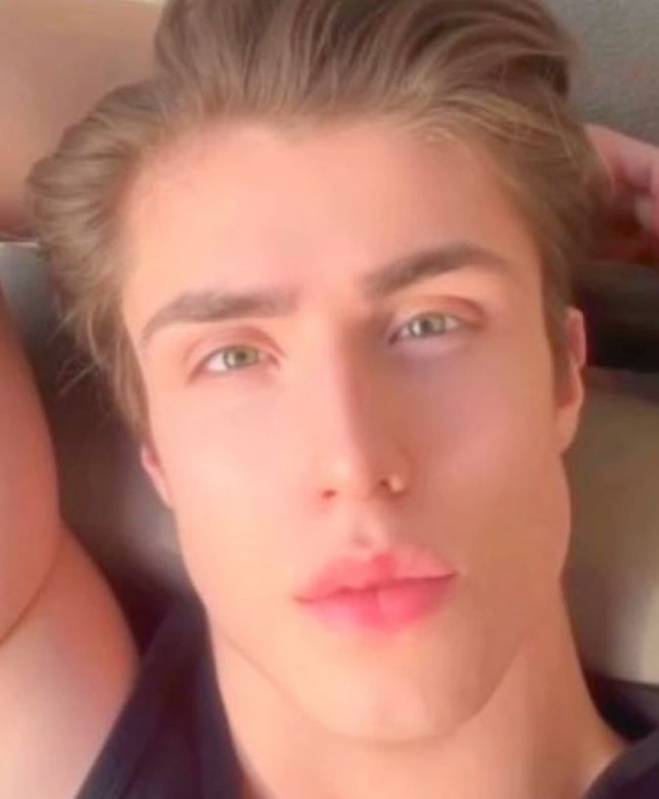 Arthur - escort photo 1 in Dubai