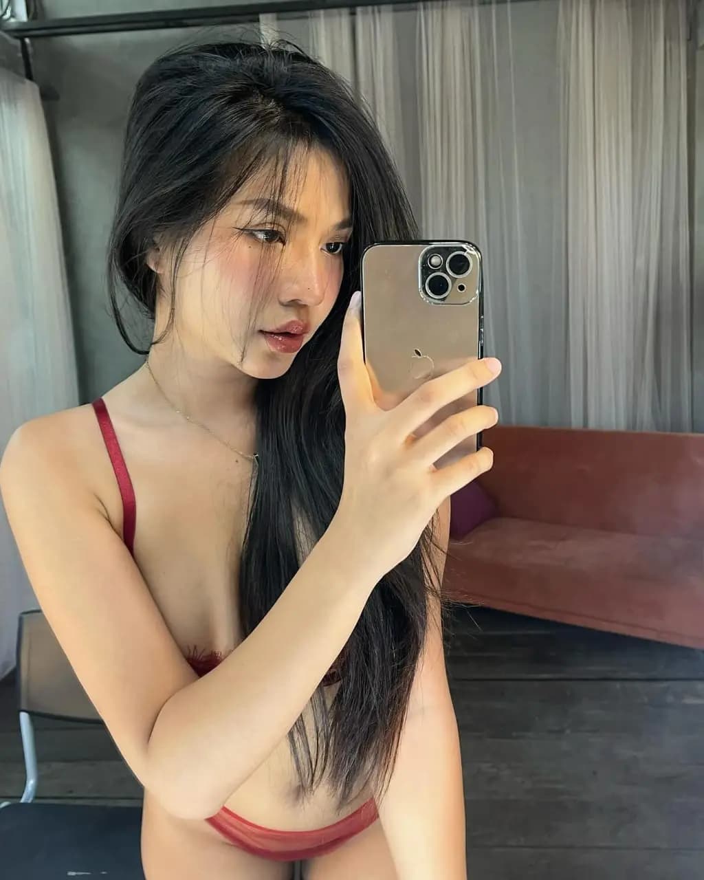 Sara - escort photo 2 in Dubai