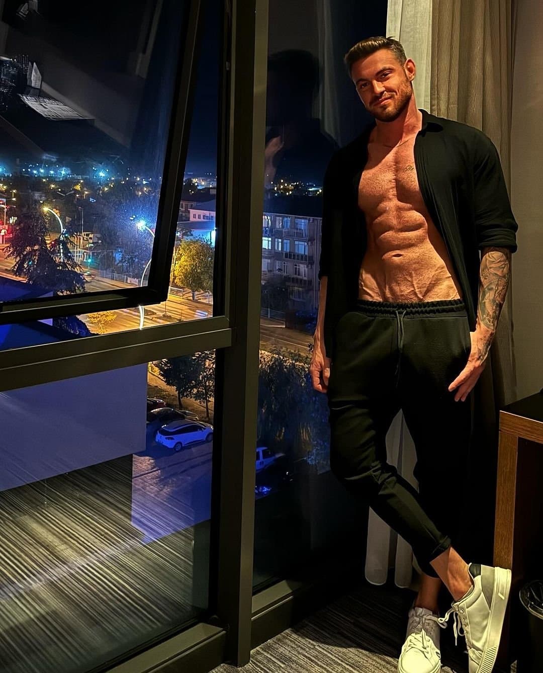 Mustafa Gungorz - escort photo 6 in Dubai
