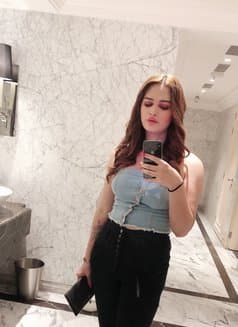 Simran Singh - صورة مرافقة 4 في Dubai