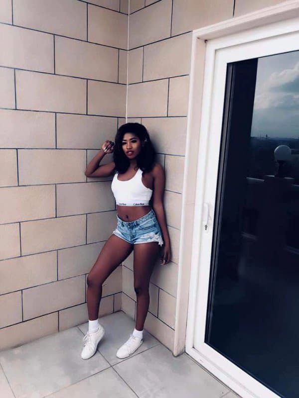 Kim - фото эскорт 2 в Dubai