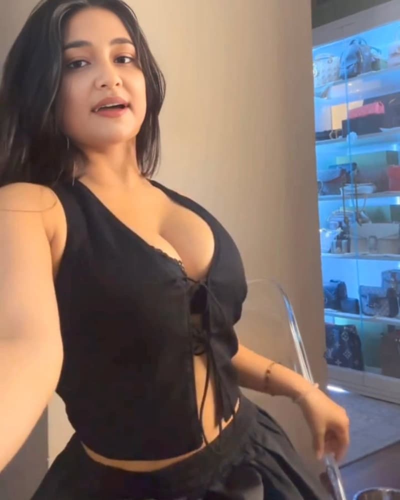 Lela - escort photo 1 in Dubai