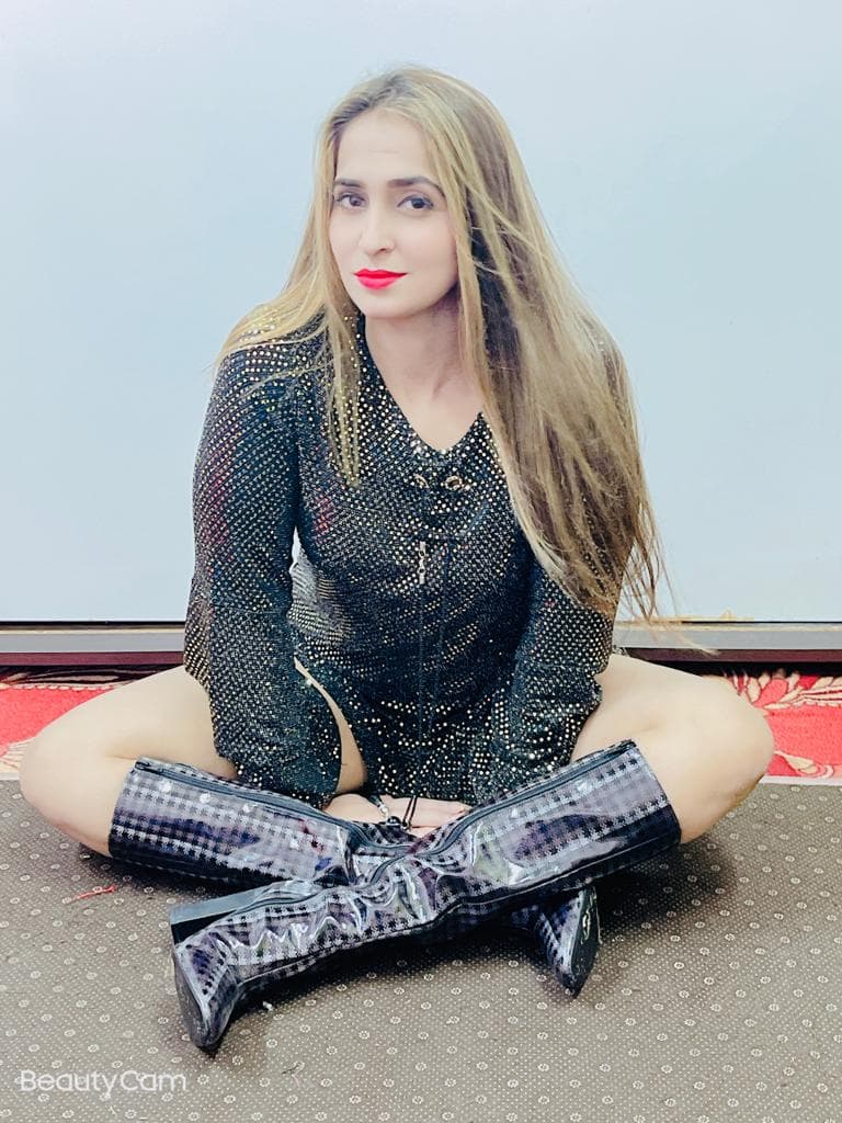 Aleena - фото эскорт 3 в Dubai