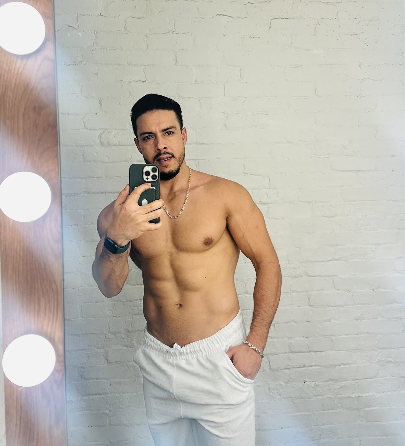 Peter - escort photo 2 in Dubai