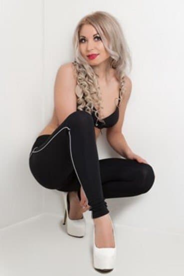 Tina - escort photo 2 in Dubai