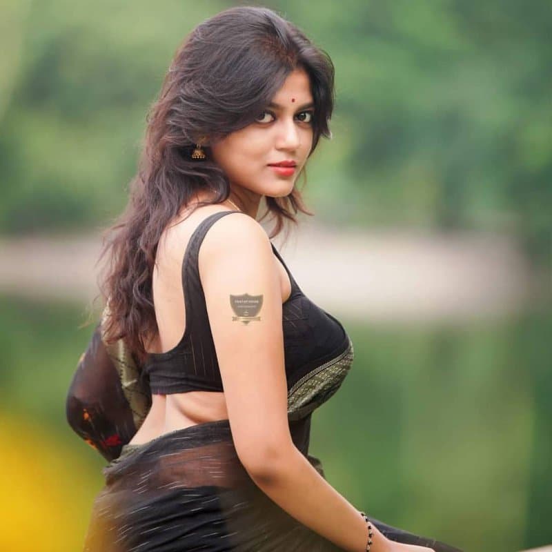 Sunnyleone3019 - фото эскорт 5 в Dubai