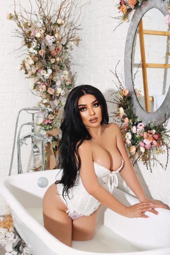 Mariam - escort photo 2 in Dubai