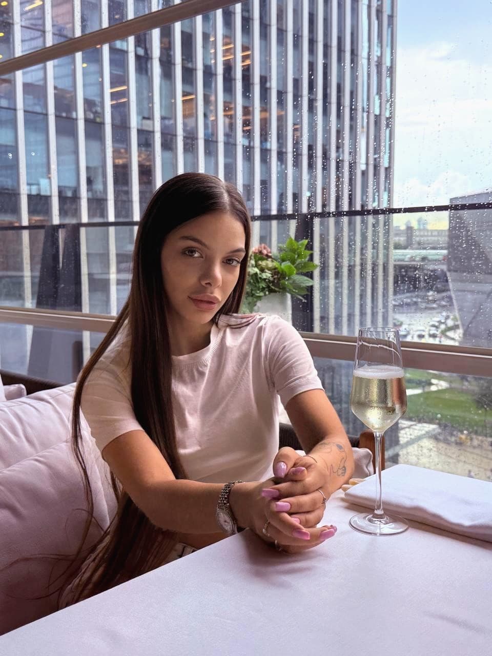 Anna - escort photo 8 in Dubai