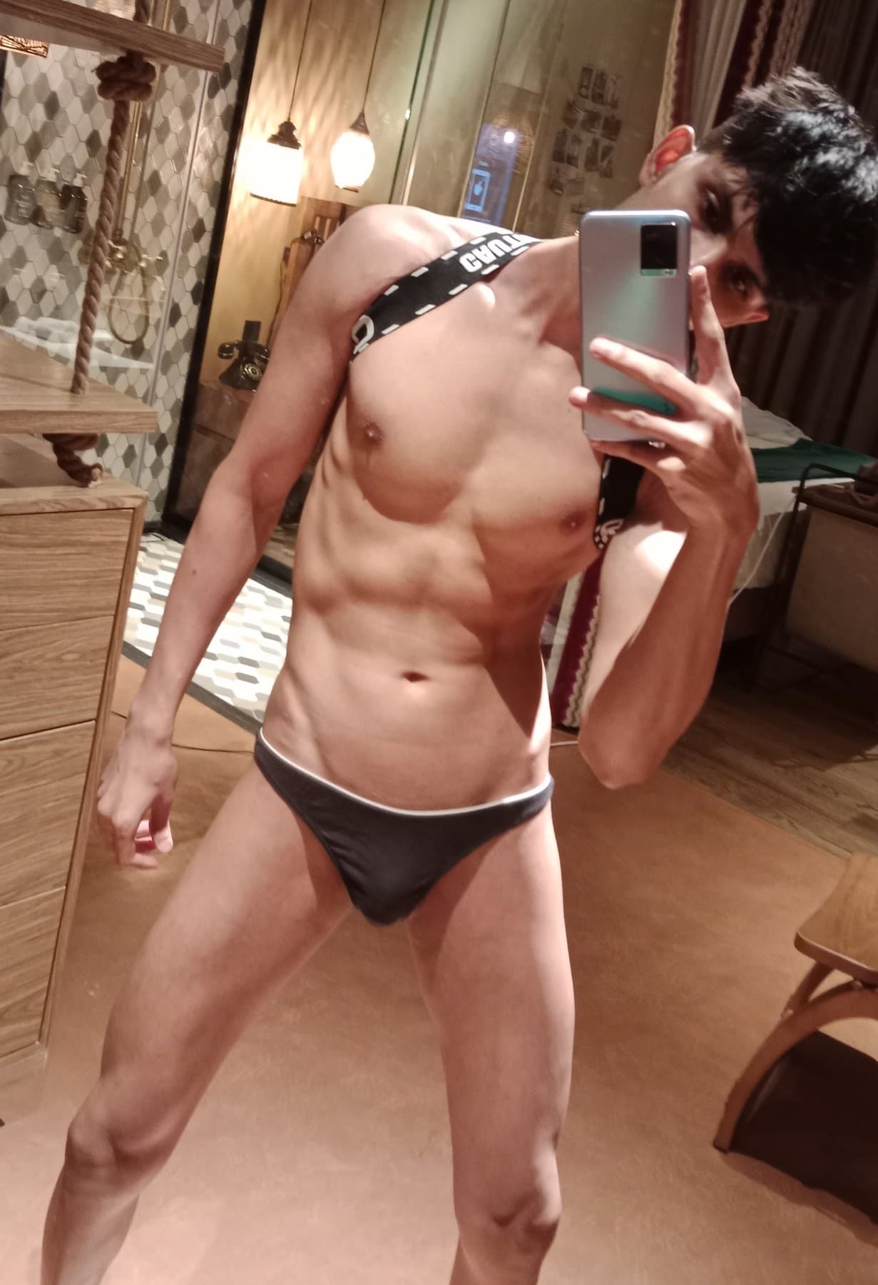 Skinny Boy - escort photo 11 in Dubai