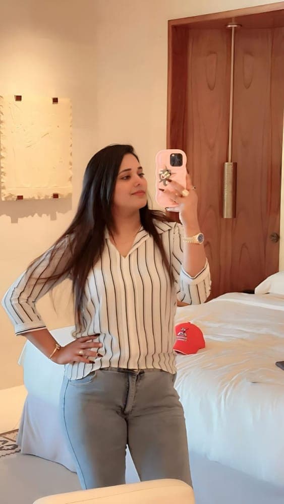 Divya - escort photo 2 in Dubai