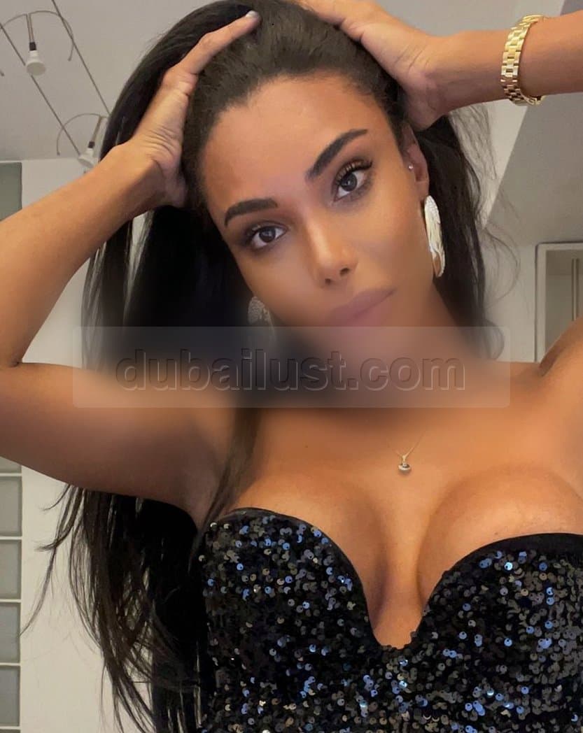 Stephany Nobre - صورة مرافقة 76 في Dubai