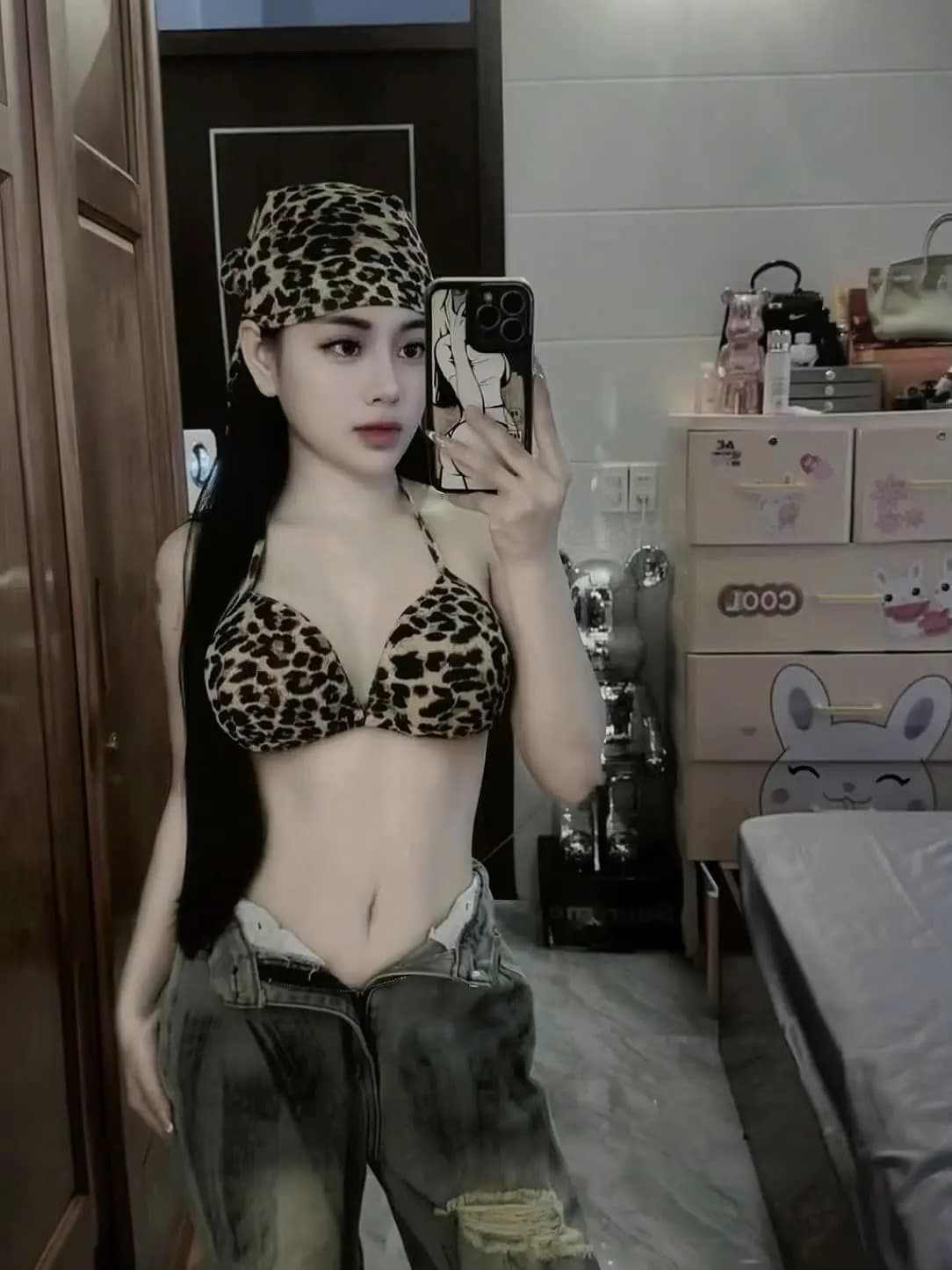 Yumie - escort photo 5 in Dubai