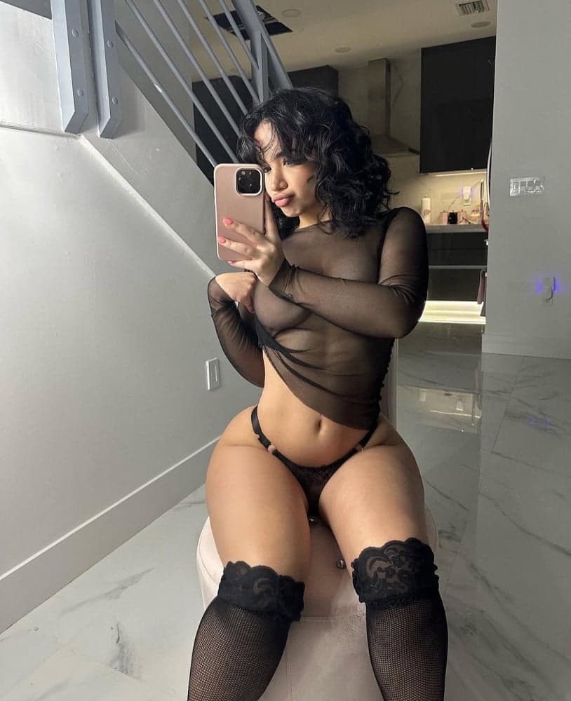 Gena - фото эскорт 4 в Dubai