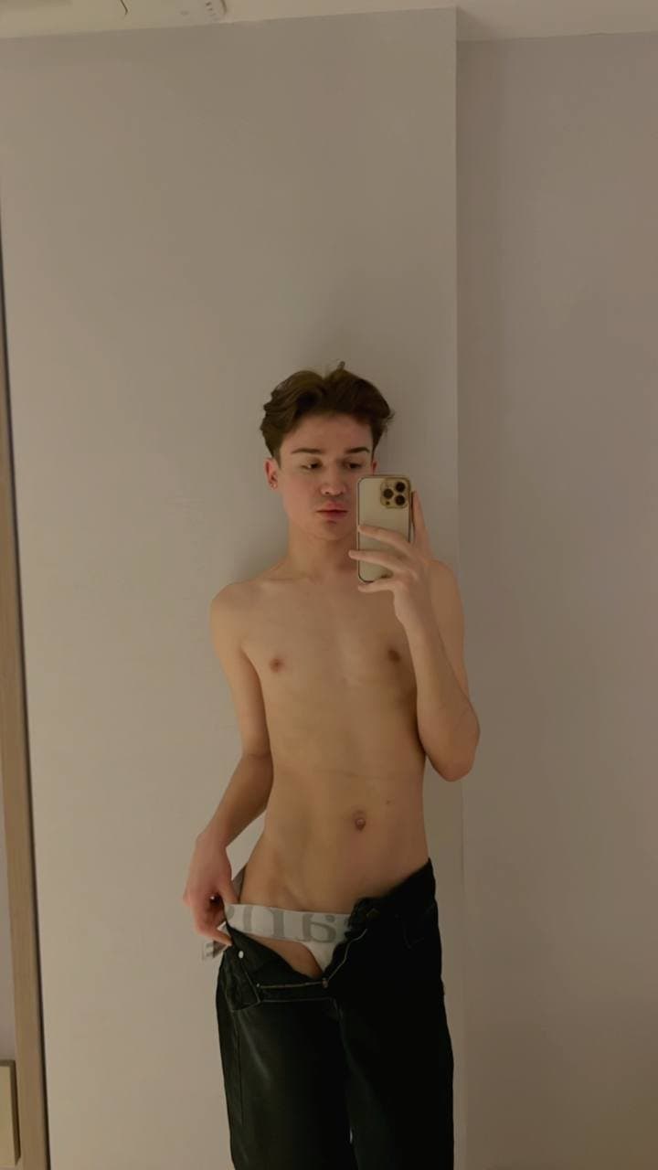 Mika Twink - escort photo 13 in Dubai