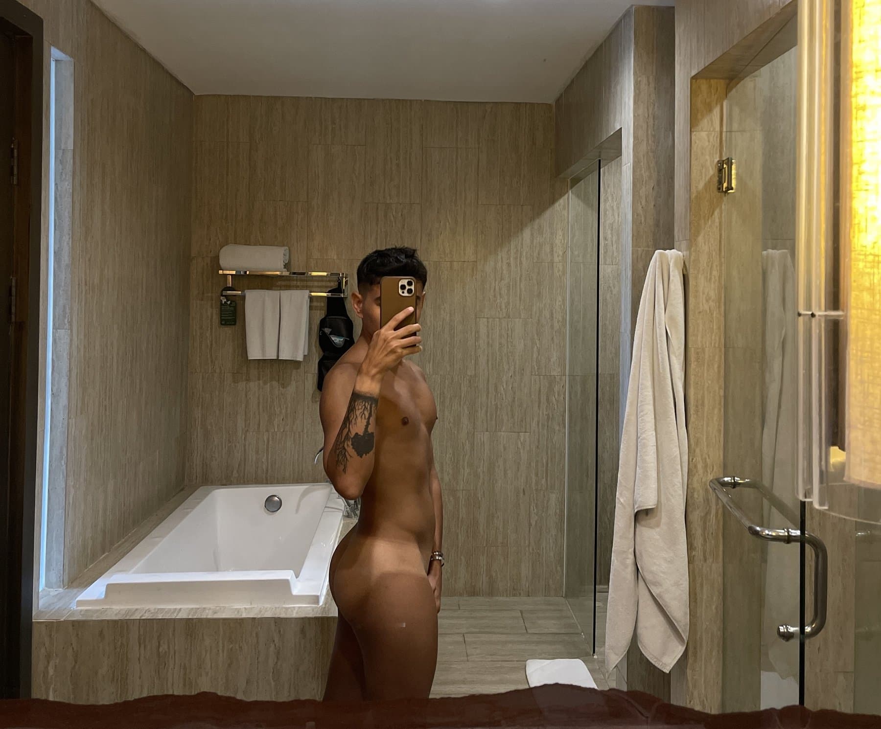 Twink Zee - escort photo 9 in Dubai