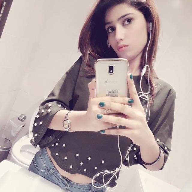 Shruti-indian Escorts - صورة مرافقة 6 في Dubai