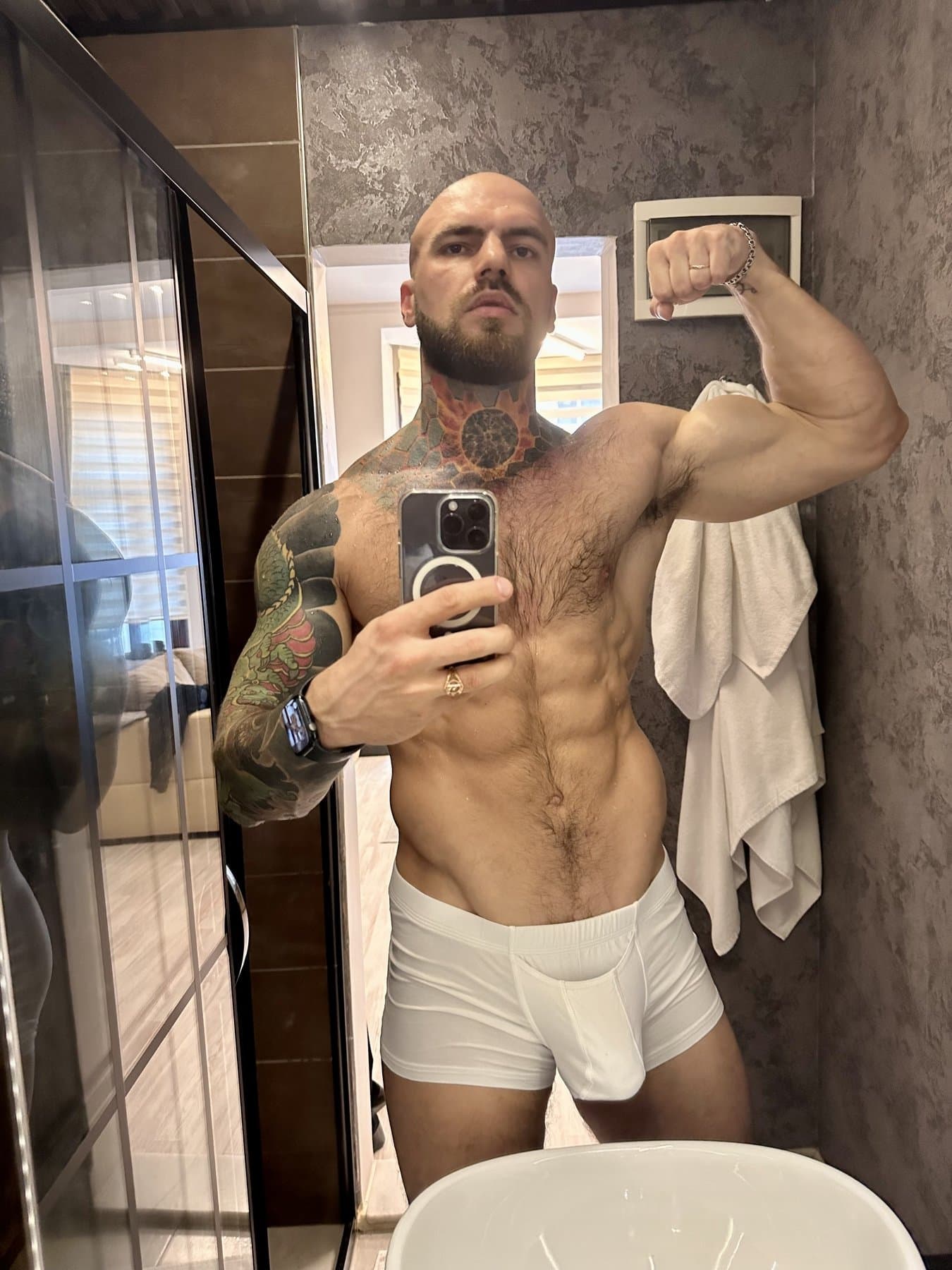 Valdemar - escort photo 17 in Dubai